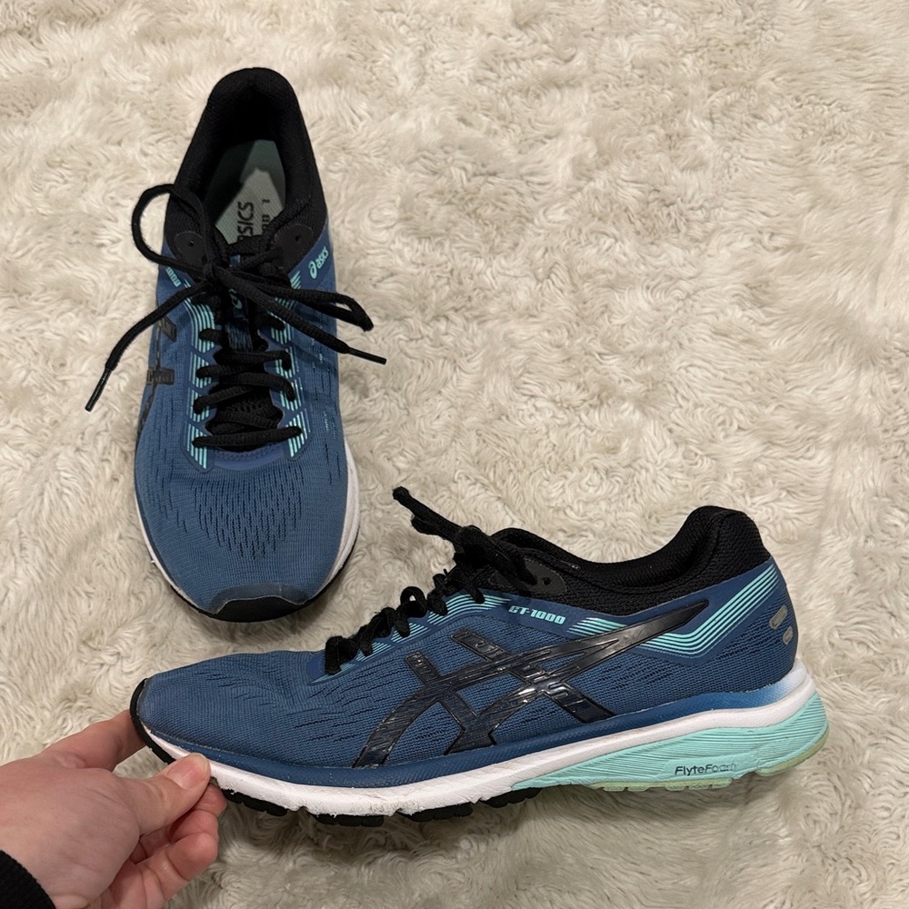 ASICS GT-1000 7 running shoes‎ in Blue Woman's Athletic Sneakers size 9